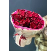 Букет из 25 роз "Торжество красного"